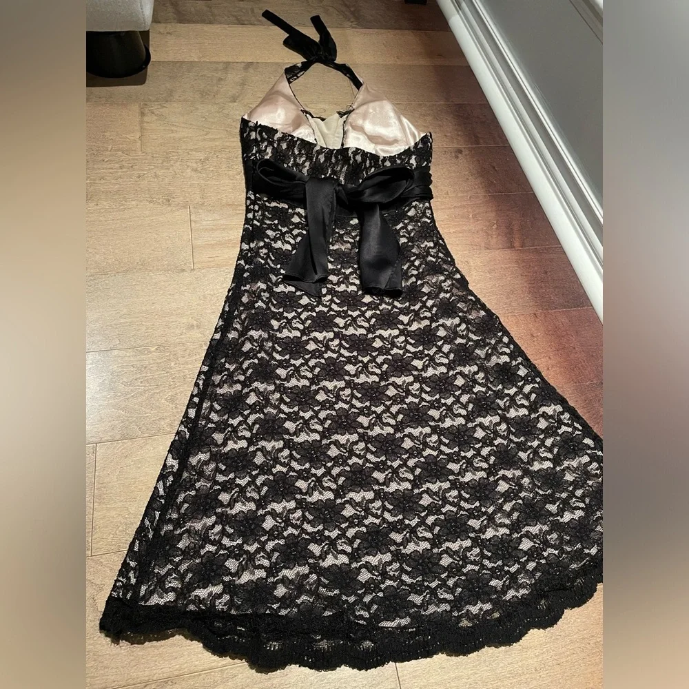 White House Black Market size 0 halter lace dress - Picture 3 of 10